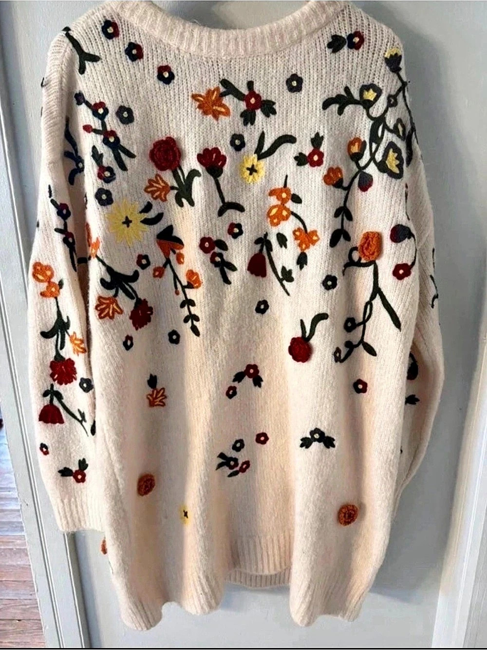 Anthropologie Floral Sweater dress in Cream Size Large Like New